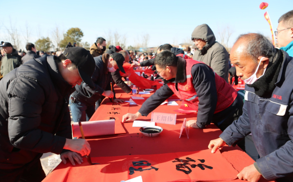 百花迎新乐中原——万福迎春河南省书协公益活动走进新乡大召营村暨全省启动仪式举行